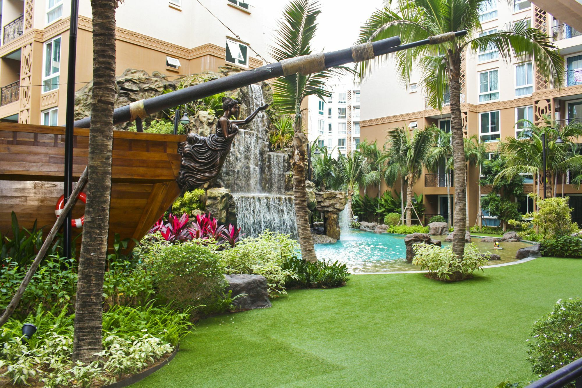 Atlantis Condo Resort Jomtien Exterior foto
