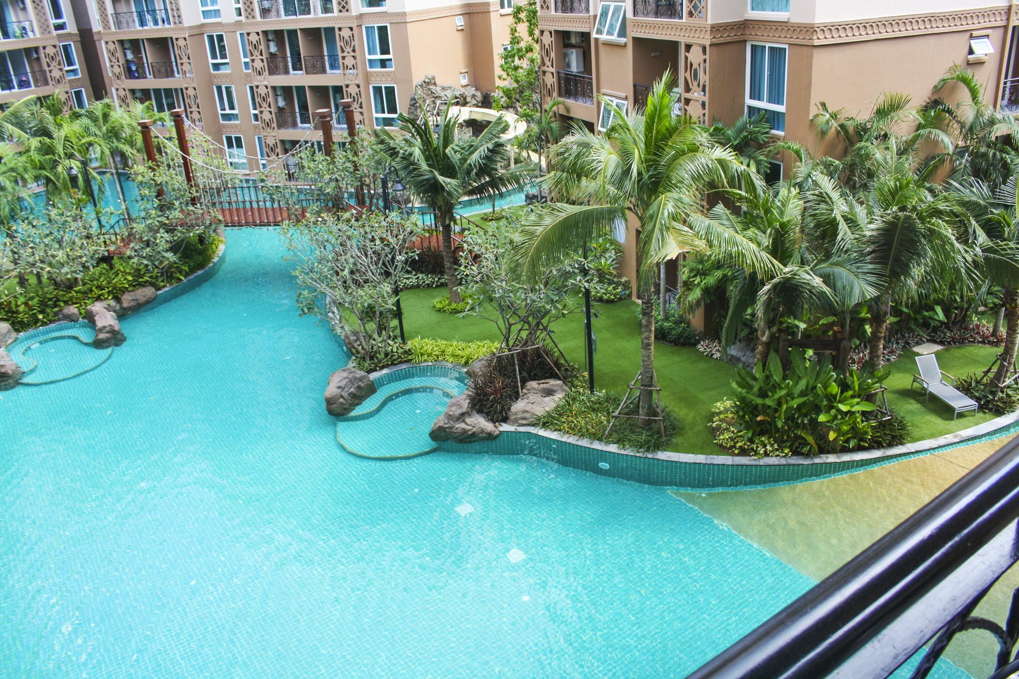 Atlantis Condo Resort Jomtien Exterior foto